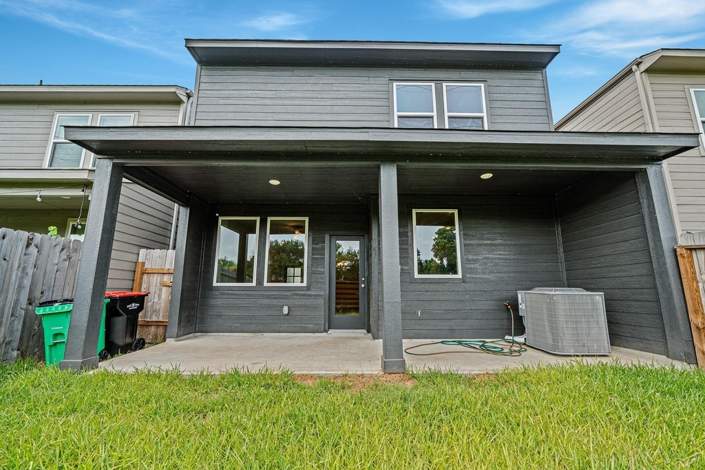 14819 Silent Gulf Avenue - Photo 29