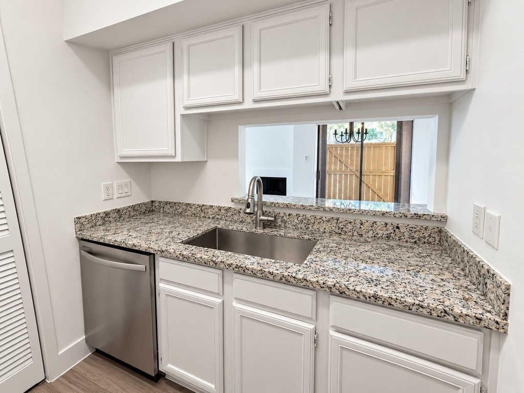2025 Augusta Drive - Photo 17