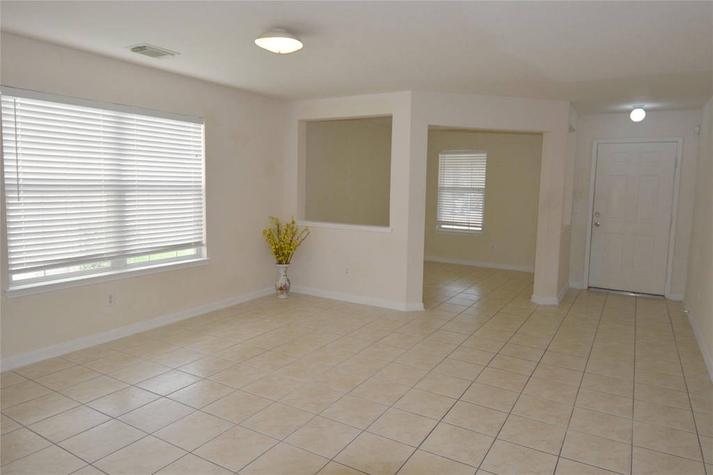 13018 Hill Canyon Lane - Photo 5