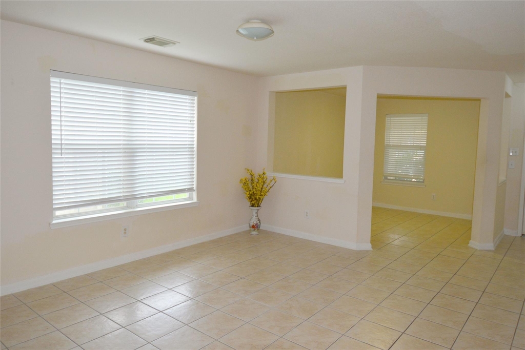 13018 Hill Canyon Lane - Photo 4