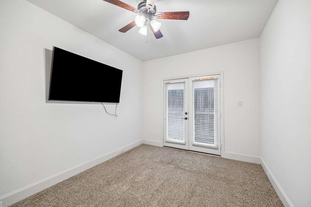 330 Gregg Street - Photo 6