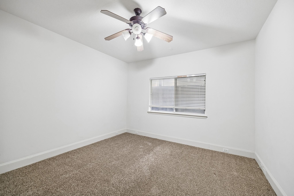 330 Gregg Street - Photo 5