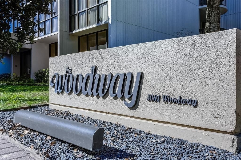5001 Woodway Drive - Photo 1
