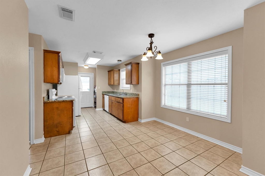 112 Vista Way - Photo 9