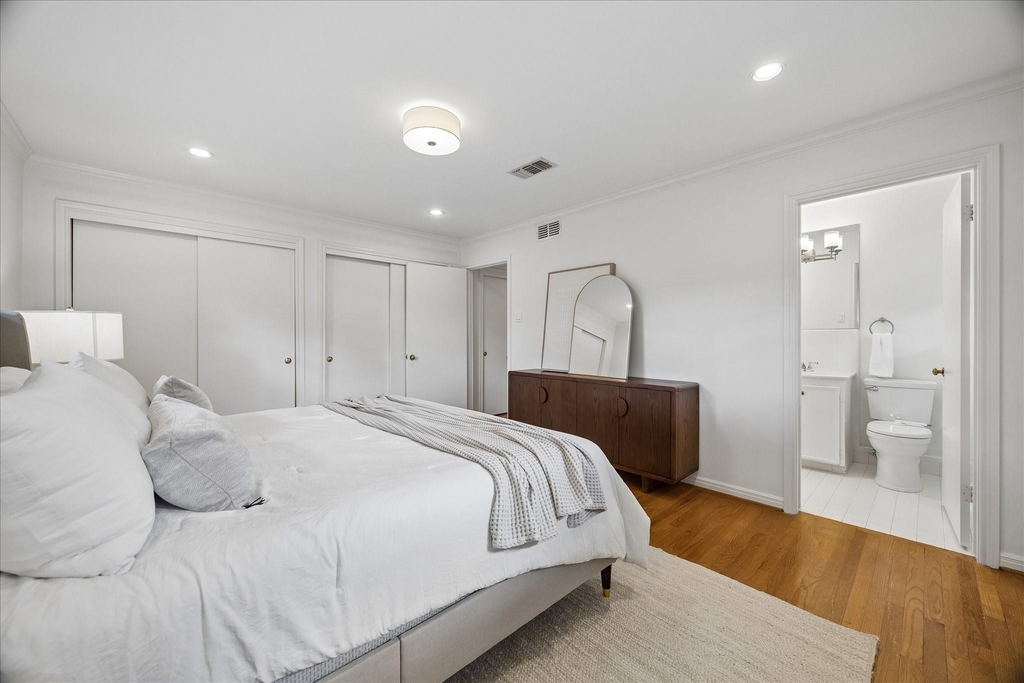 7623 Meadowvale Drive - Photo 16
