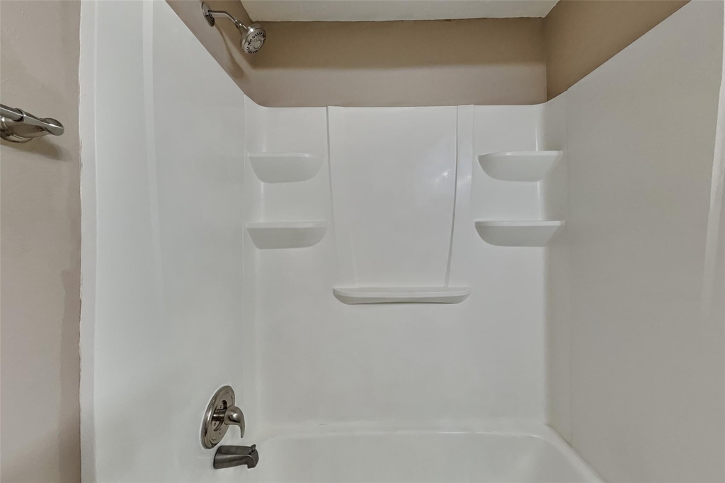 11218 Angelique Drive - Photo 9