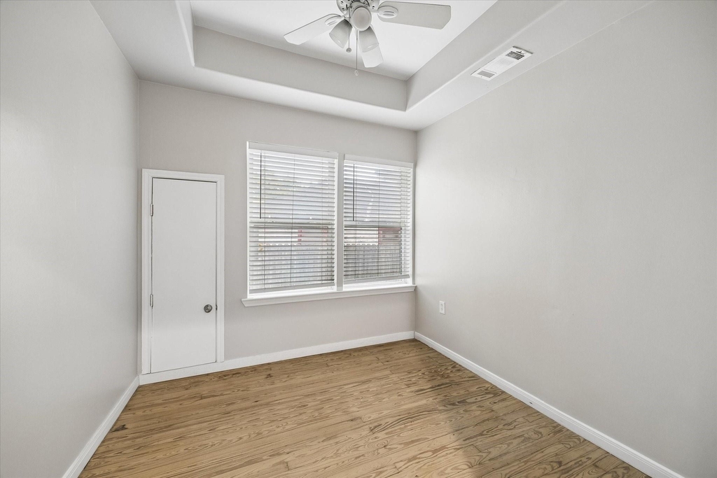 4801 Avenue H - Photo 13