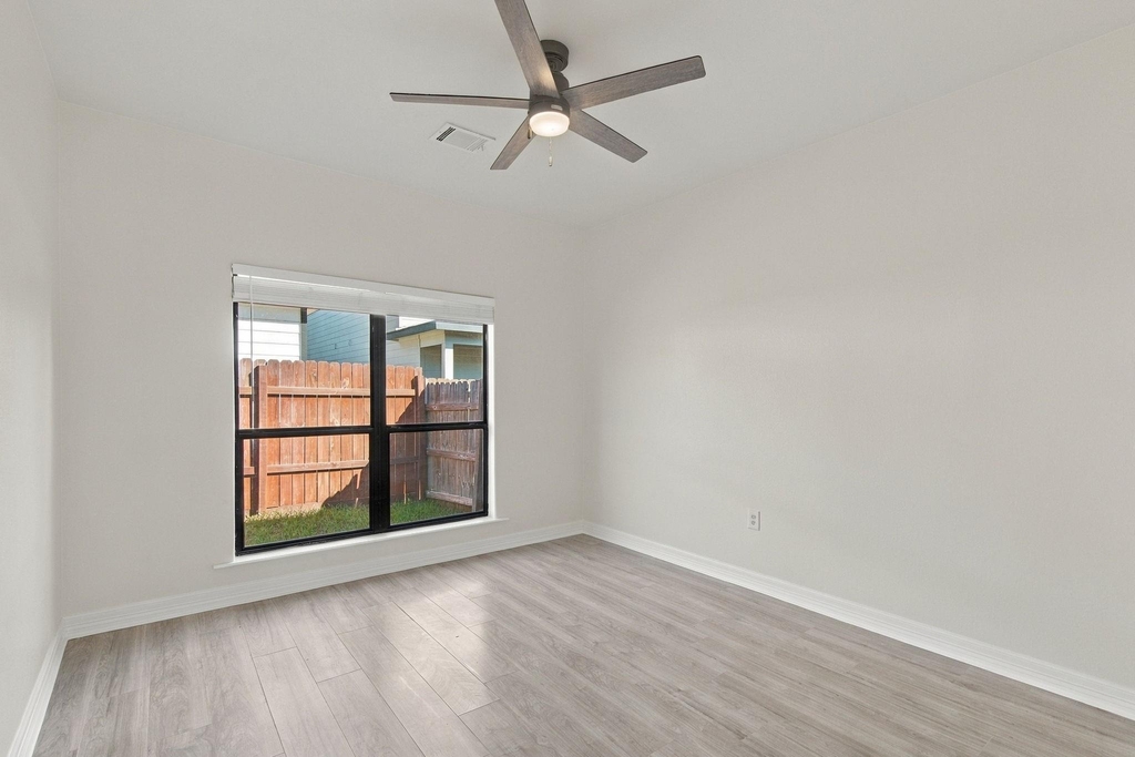 16872 Kempwood - Photo 13
