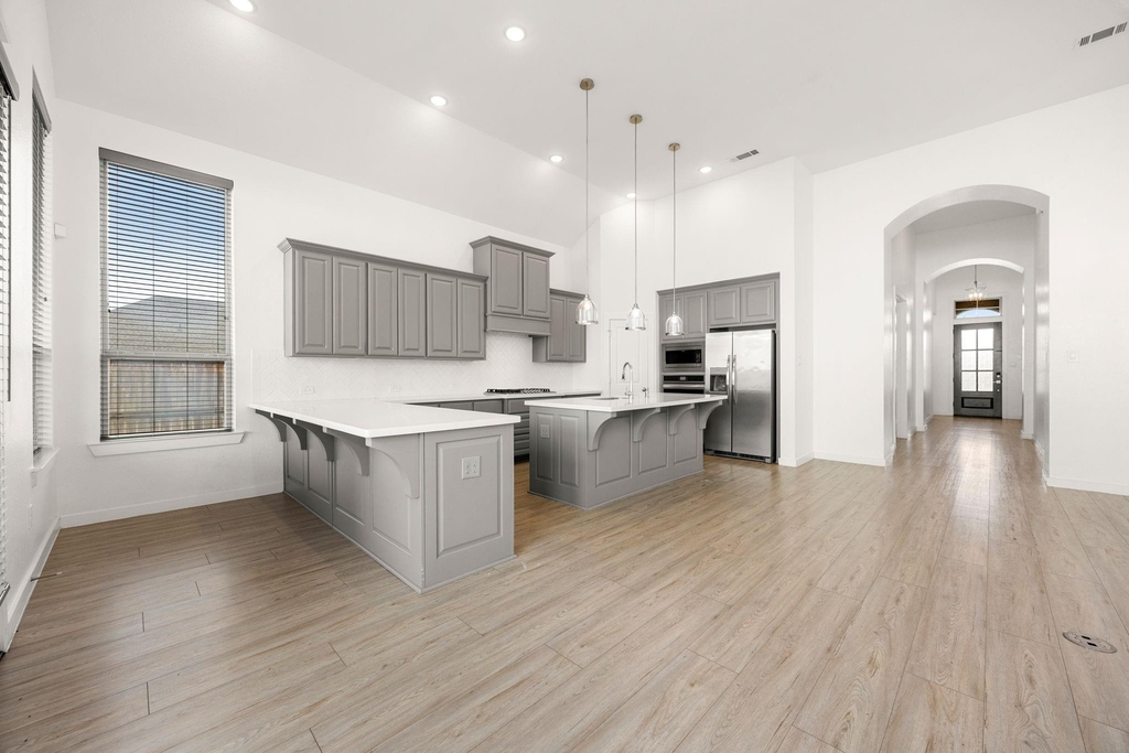 7315 Camden Crestwood Way - Photo 10