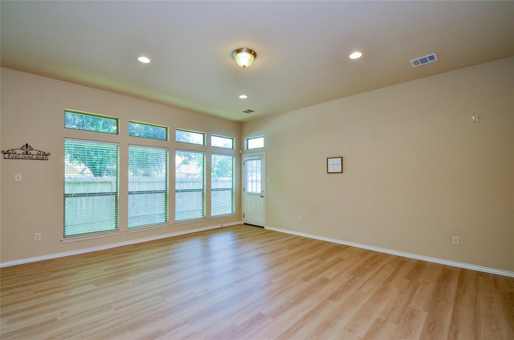 4438 Kirk Manor Court - Photo 18