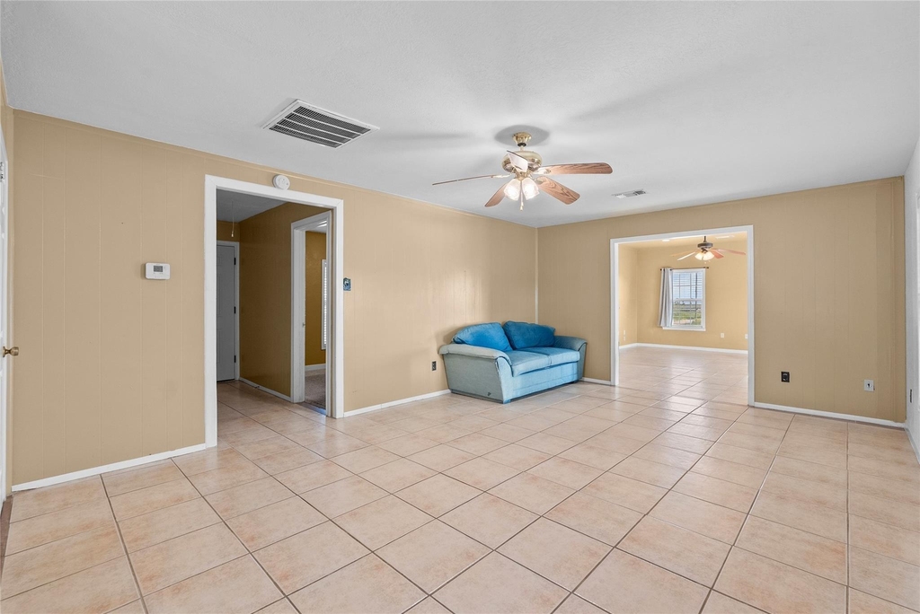 7108 E Hunter Drive - Photo 5
