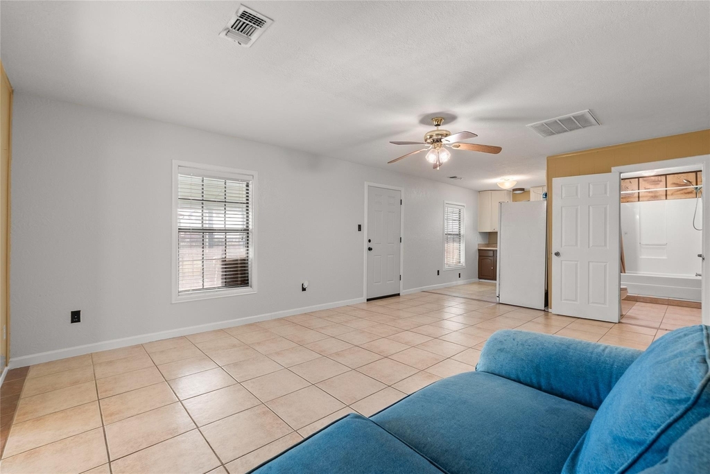 7108 E Hunter Drive - Photo 7