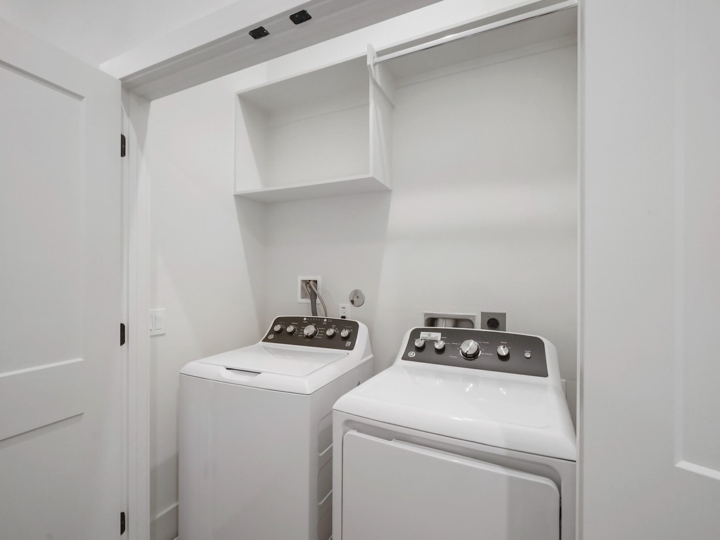 881 Rachel Street - Photo 16