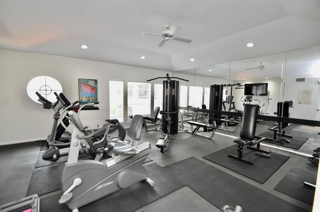 3231 Allen Parkway - Photo 11