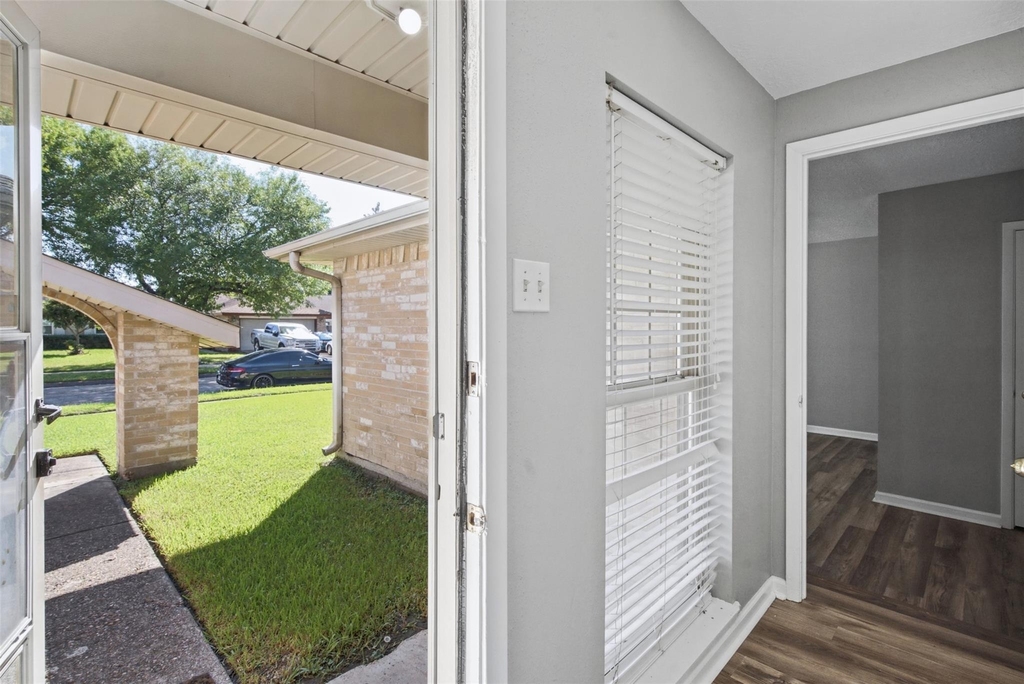 1323 Castle Glen Drive - Photo 7
