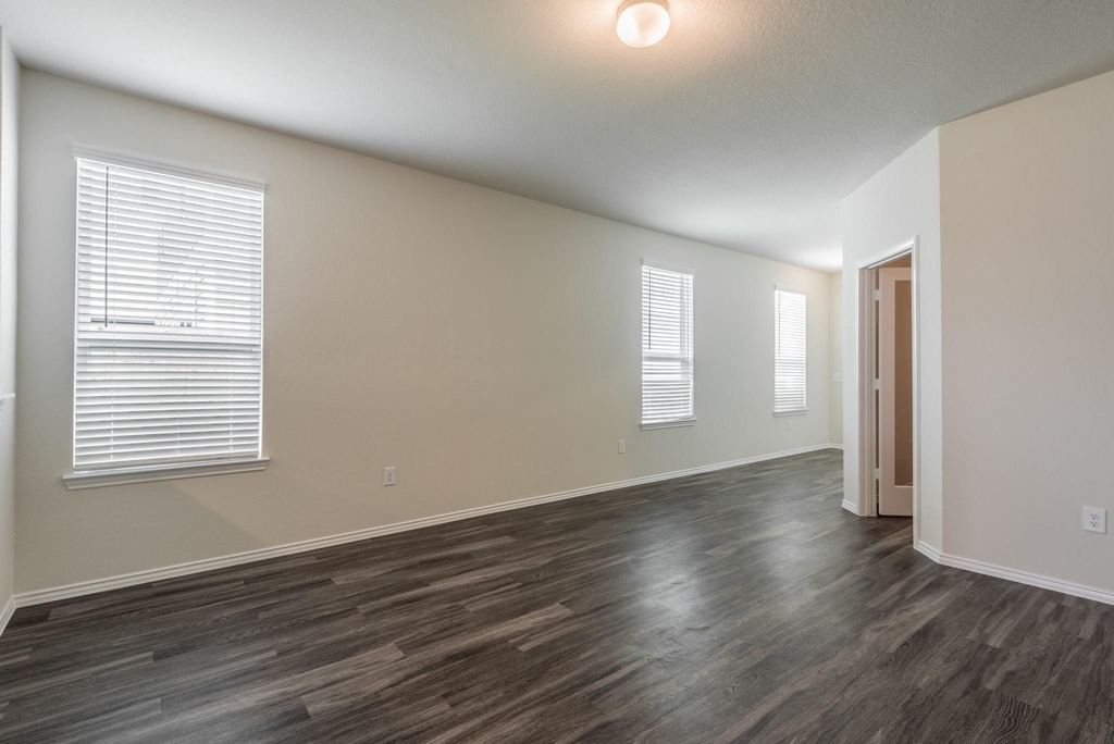 5715 Pampus Prairie Road - Photo 4