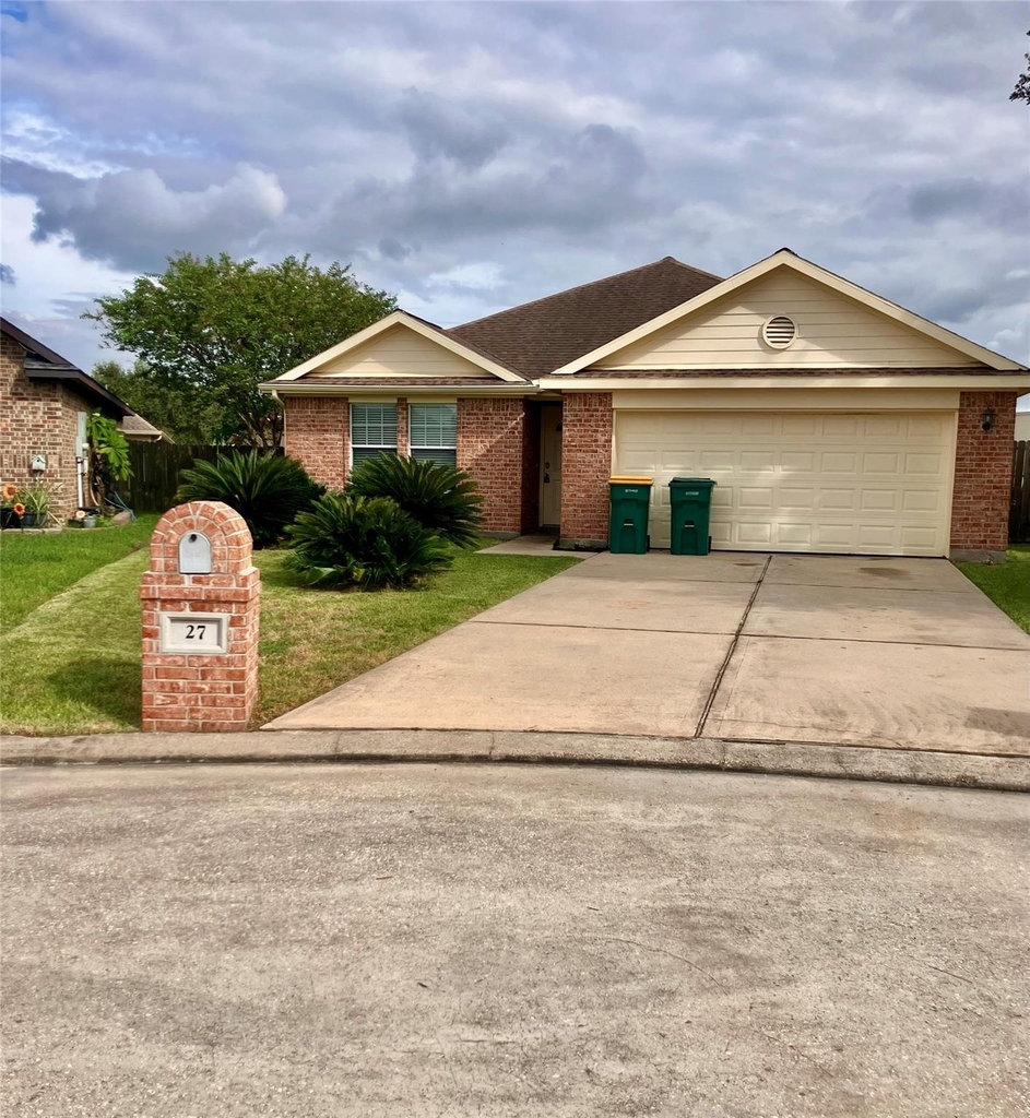 27 Prairie Oaks Drive - Photo 0