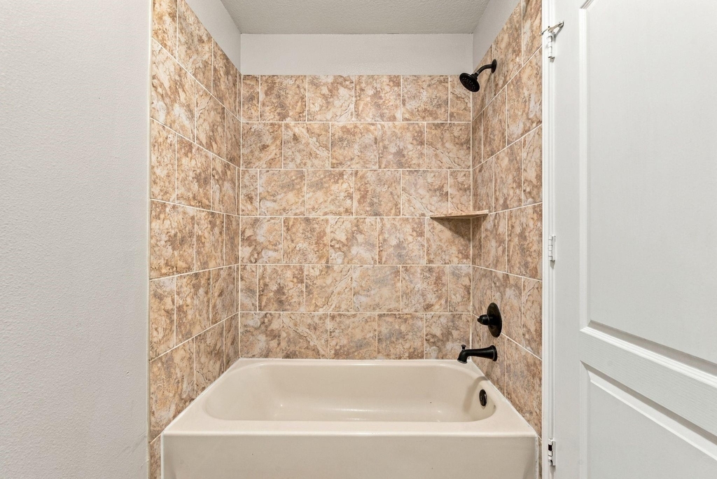 13102 Spear Trail Court - Photo 33