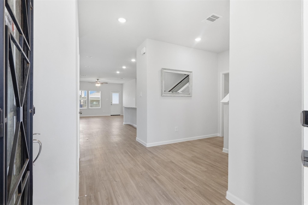 29 Valiant Ridge Trail - Photo 1