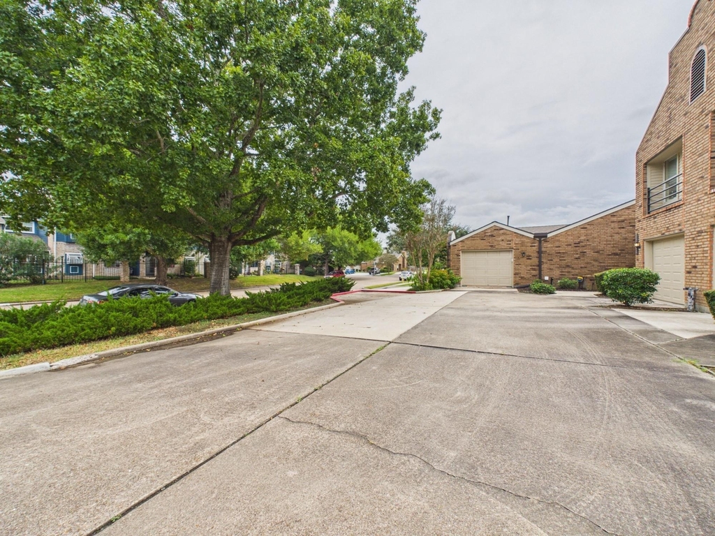 15938 Seahorse Drive - Photo 37
