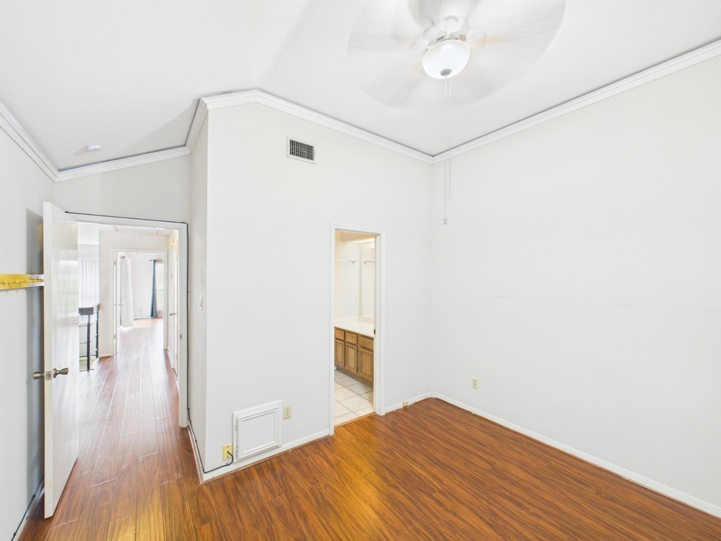 15938 Seahorse Drive - Photo 18