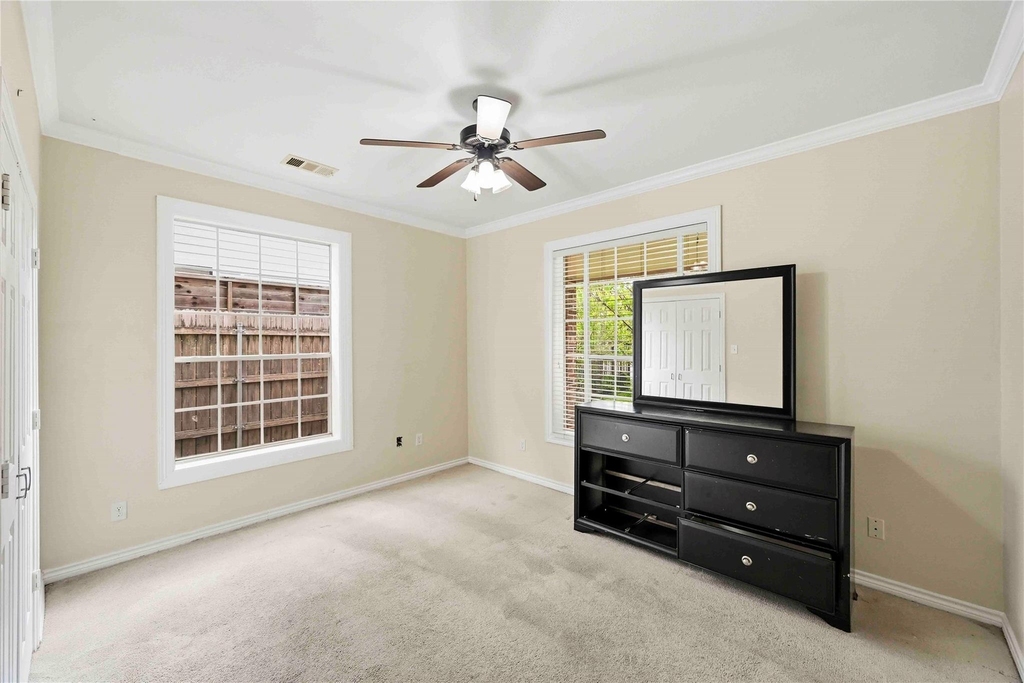 6518 Clawson Street - Photo 8