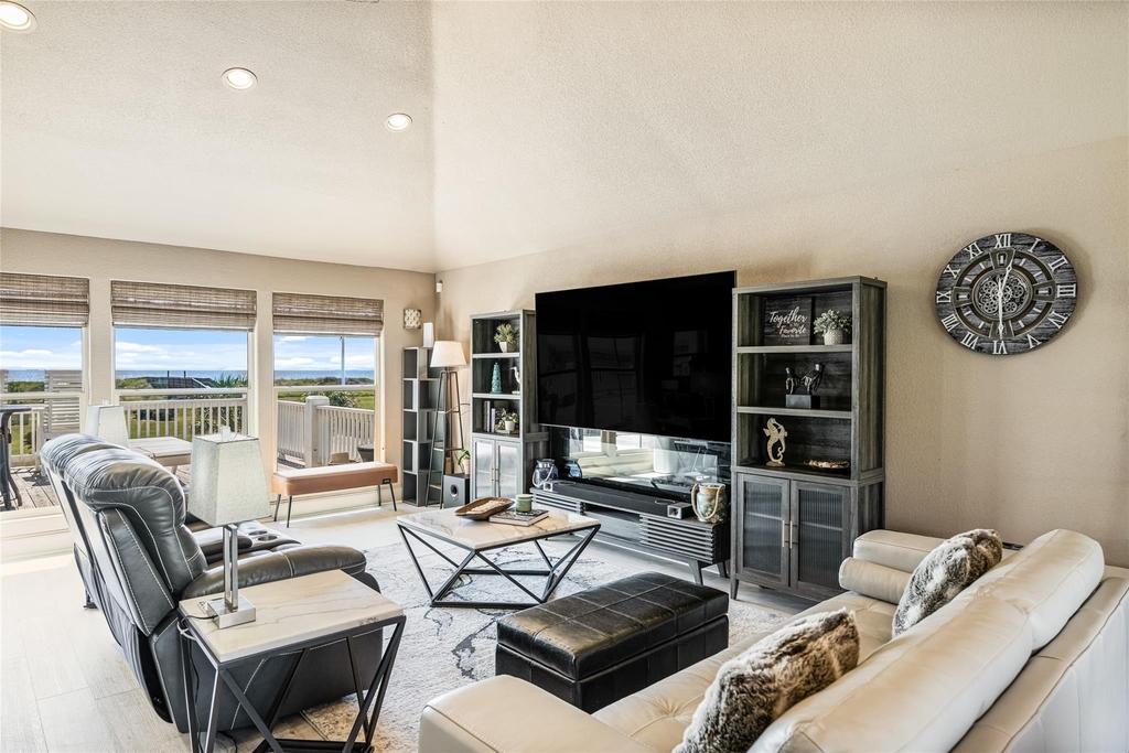 804 Sombrero Drive - Photo 10