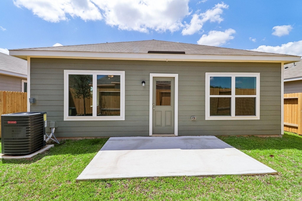 5910 Peony Place - Photo 1
