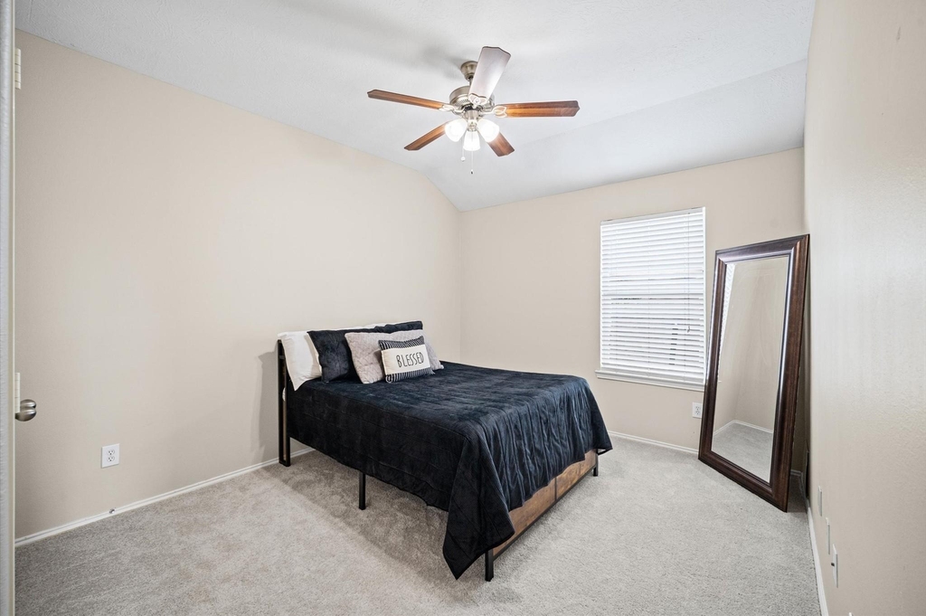 8711 Sandusky Court - Photo 44