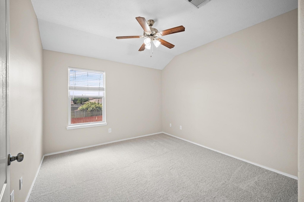 8711 Sandusky Court - Photo 36