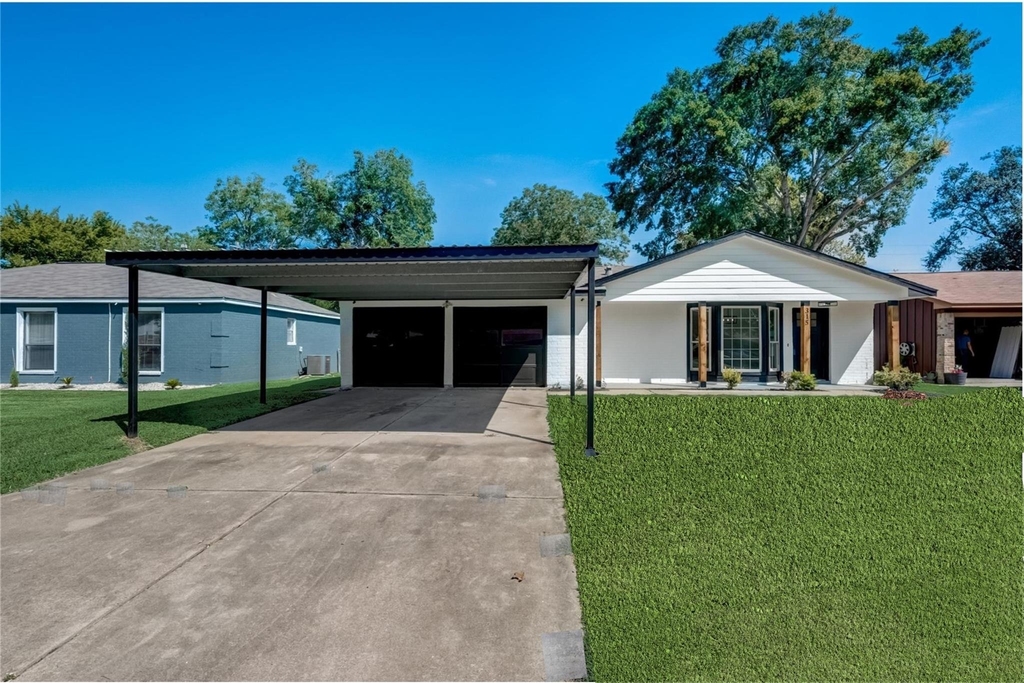 315 Cypress Street - Photo 1