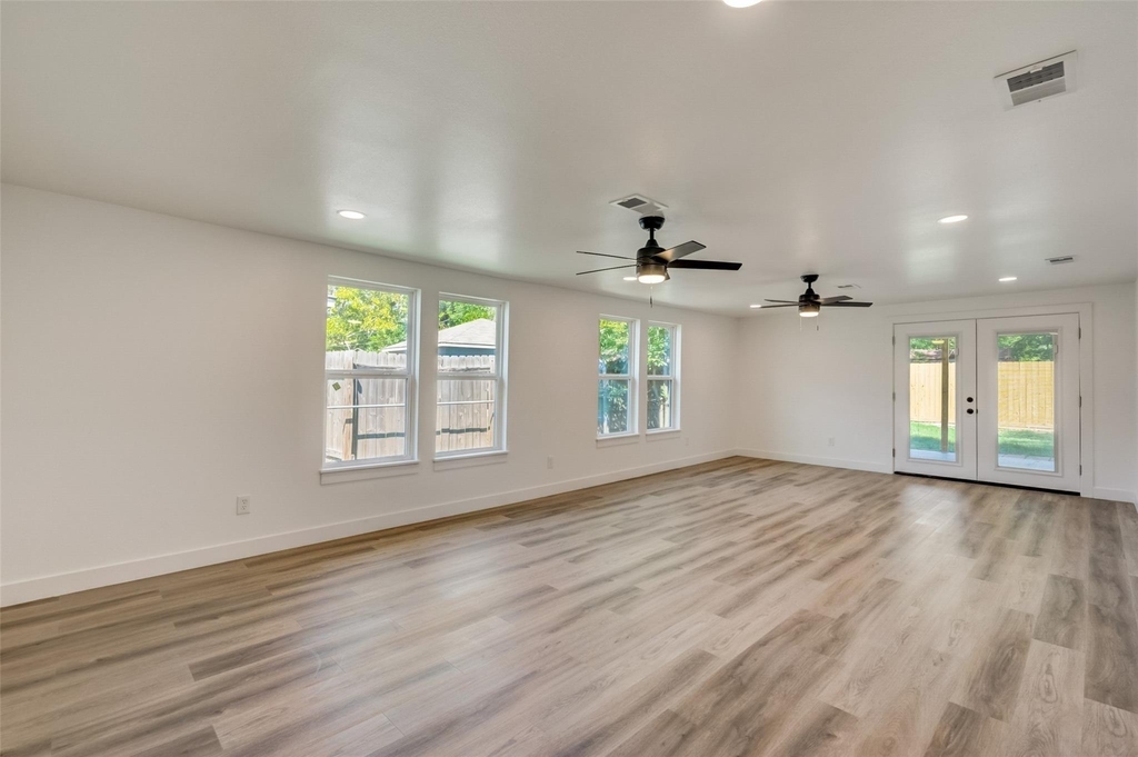315 Cypress Street - Photo 11