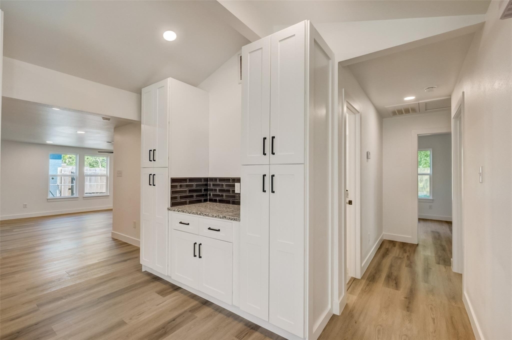 315 Cypress Street - Photo 9