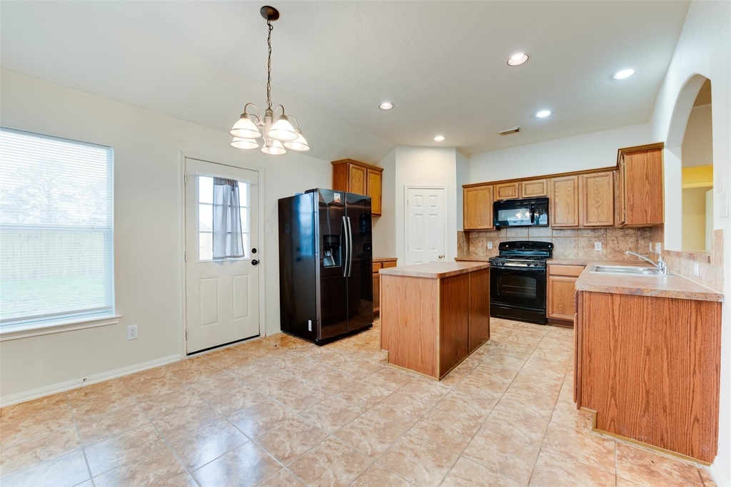 16014 Hidden Crest Drive - Photo 7