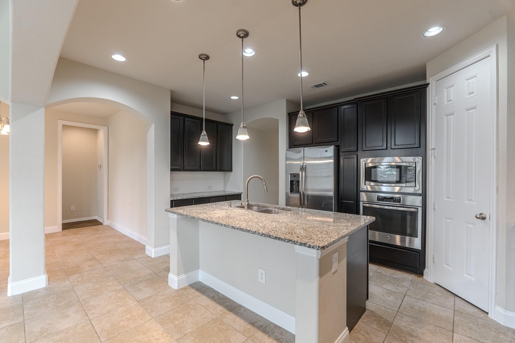 8118 Little Scarlet Street - Photo 7