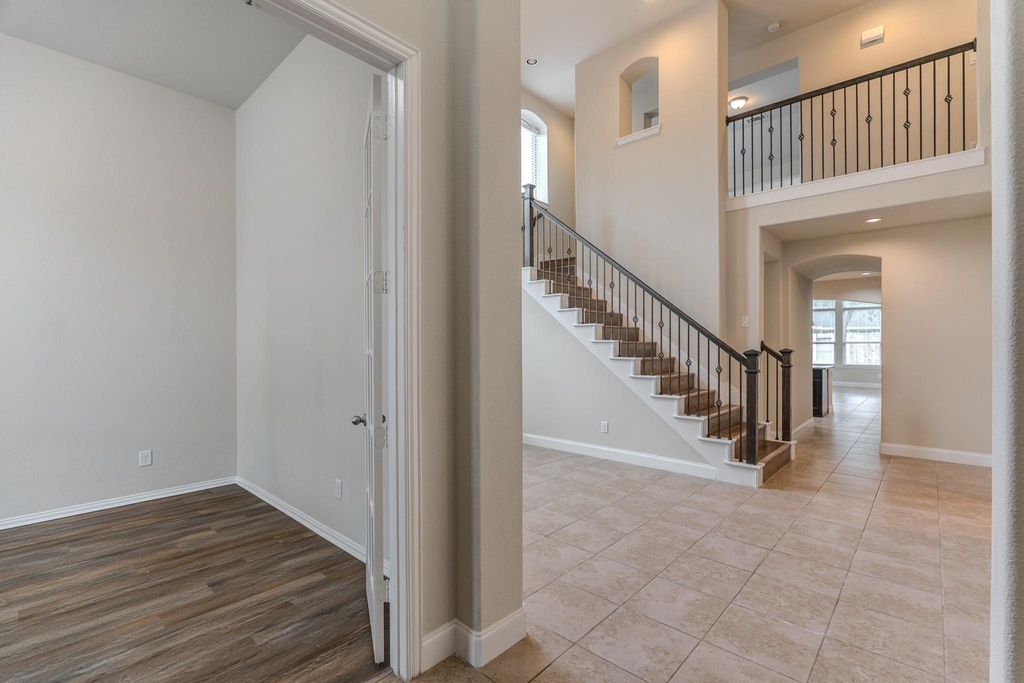 8118 Little Scarlet Street - Photo 3