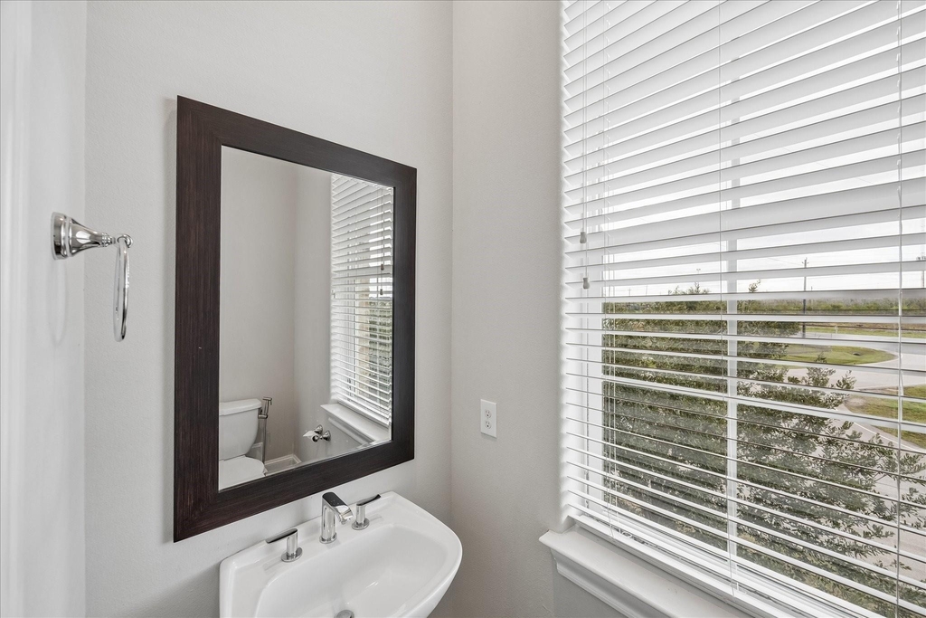 9664 Knight Road - Photo 8