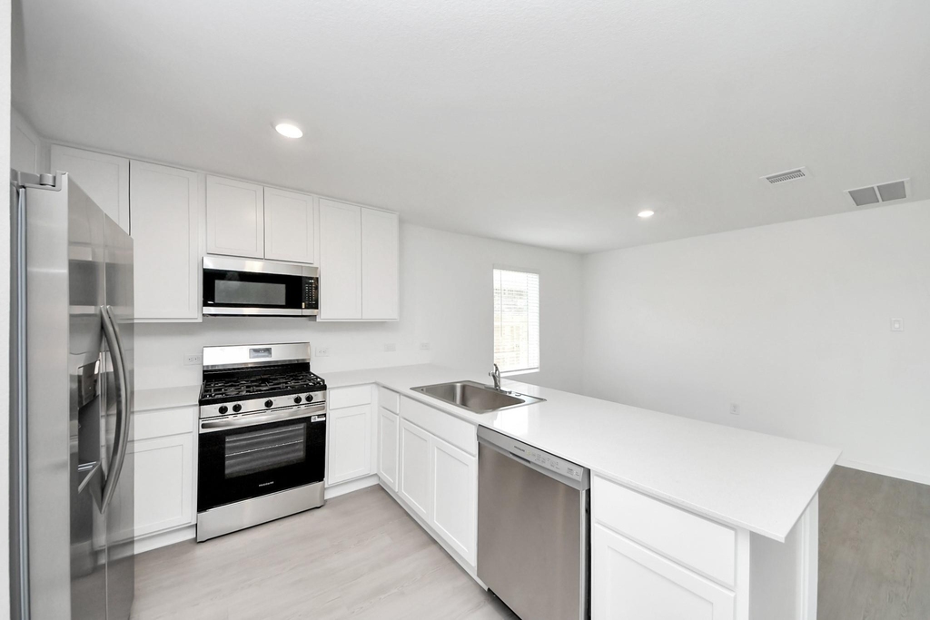 1631 Windrose Bend - Photo 13