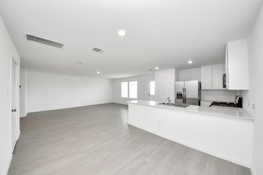 1631 Windrose Bend - Photo 11