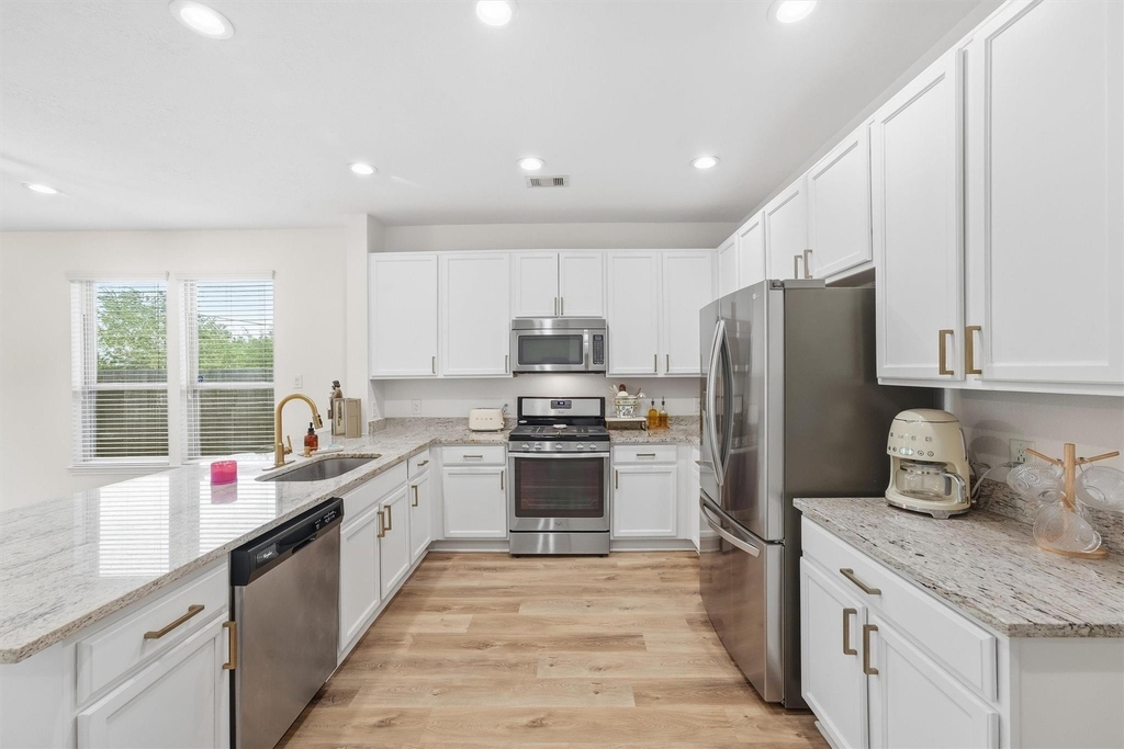 4527 Ashberry Pine Lane - Photo 4