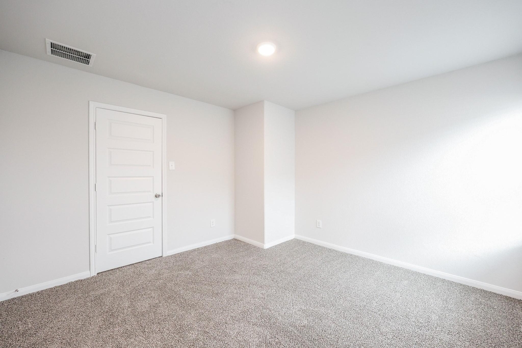 911 Imperial Heights Drive - Photo 21