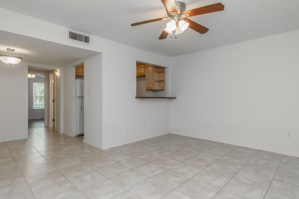 600 19th Street - Photo 1