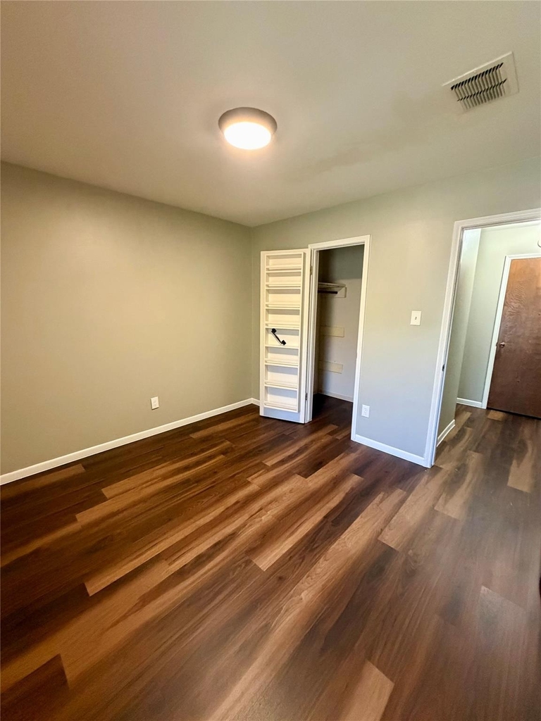 10503 Raydell Drive - Photo 11