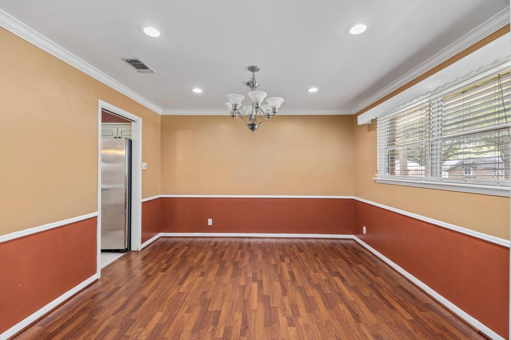 5447 Indigo Street - Photo 8