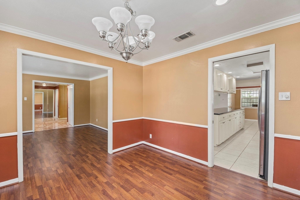 5447 Indigo Street - Photo 9