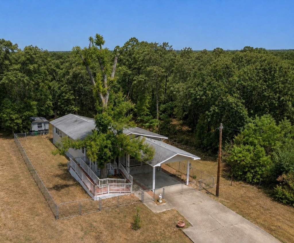380 Antigua Drive - Photo 3