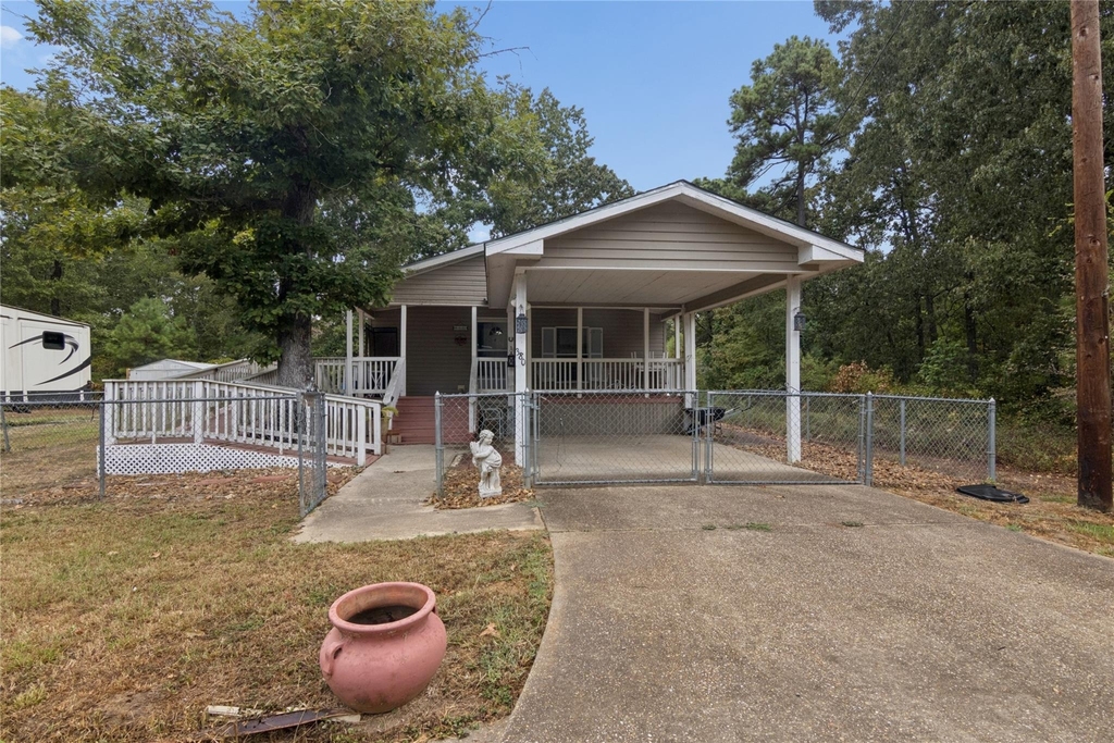 380 Antigua Drive - Photo 1