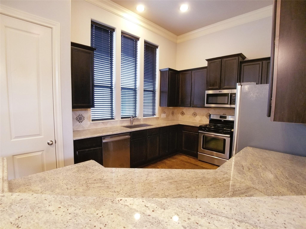 2311 Arabelle Street - Photo 5