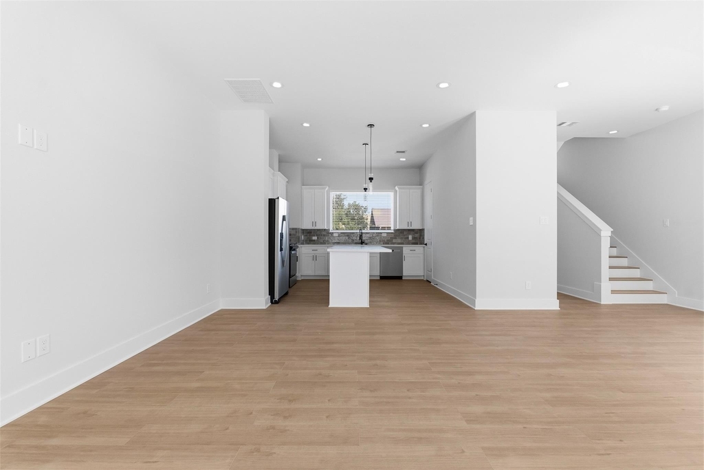 1406 Cedar Post Lane - Photo 4