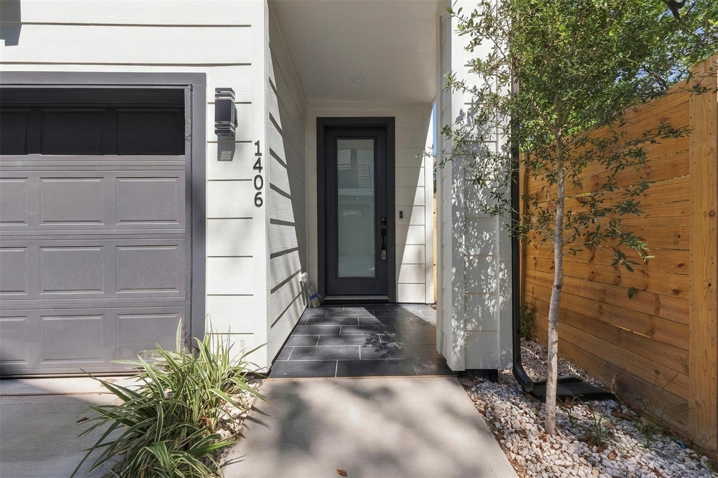 1406 Cedar Post Lane - Photo 2
